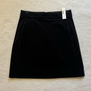 J. Crew Black Velvet Stretch Skirt 🖤 Size 4. New with tags & never worn.
